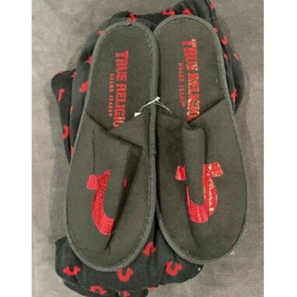 NWT Men's True Religion Loungewear Fleece Pants & Slippers - Picture 4 of 6